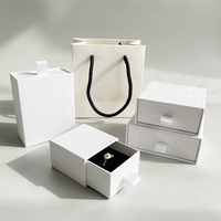 Boîte à bijoux de luxe personnalisée ZXF pour bagues de fiançailles, boucles d'oreilles, colliers, pour les fabricants de bijoux