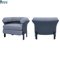 Canapé simple Chesterfield de luxe en tissu capitonné, design le plus récent, pour villas et salons d'hôtels