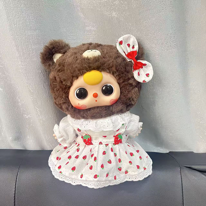 Jupe chargée de fraises