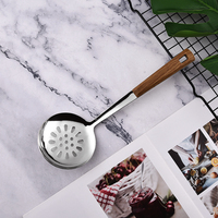 Ensembles d'outils de cuisson en acier inoxydable avec demi-poignée cuillère Fourchette à chair Louche à soupe Écumoire Spatule tourneuse