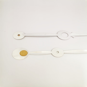 Bình Tĩnh Trang nghiêm Tinh Tế Mô Hình Đồng Hồ Tay Kim Loại Cơ Chế Với Thạch Anh Pin Powered Cho Phong Cách Truyền Thống Tùy Chỉnh Kích Thước - Product Image 5