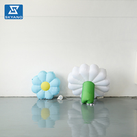 Modèle de fleur gonflable personnalisé blanc et bleu pour la décoration d'événements extérieurs, accessoire publicitaire floral gonflable
