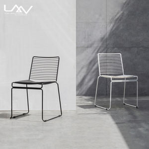 Chaise de salle à manger en fil de métal, chaise en maille avec siège en cuir pu, design moderne, ber toia jardin café restaurant, fer, matériau en acier massif - Product Image 1