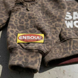 Felpa con Cappuccio e Zip Stampa Leopardata Effetto Invecchiato, Streetwear Personalizzato, Felpa Pesante in Cotone <span class=keywords><strong>da</strong></span> Uomo, Moda Vintage Primaverile Eco-Friendly - Product Image 3
