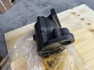 Pompe à engrenages de haute qualité 270-1763 20R-7447 2701763 Convient aux bulldozers Caterpillar D6R D6T D7R - Product Image 4