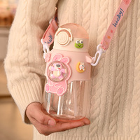 Tasse à paille mignonne pour bébé de Madou Portable School Camping Plastic Lid Accessory Direct Drinking Customizable Logo Designed