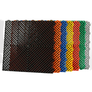 Suelo de Garaje Moderno de PP con Sistema de Encaje, Impermeable, Antideslizante, de Alta Resistencia, con 5 Años de Garantía - Product Image 3