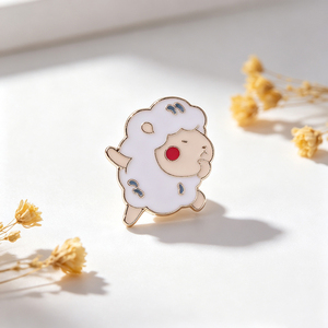 Épinglette en émail, Jésus dessin animé mignon, religieux chrétien, Kawaii, en alliage de zinc plaqué or, cadeau pour croyant - Product Image 2