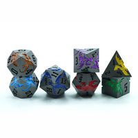 Ensemble de dés en métal Dragon arc-en-ciel coloré 7 pièces 16mm en alliage de Zinc D20 polyédrique pour les jeux du MDN Logo personnalisé