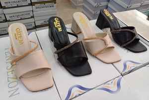 Sandalias de Mujer, Pantuflas, Zapatos Casuales con Parte Superior de Piedra, 5 cm, Hechas en Turquía, Tallas 36-40 - Product Image 3