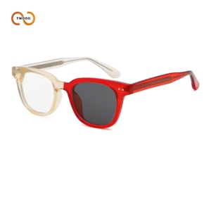 TWOOO 52611 Everyday Photochromic Sunglasses With Transparent Indoor Look and <strong>Dark</strong> Outdoor <strong>Shade</strong> for Global Fashion Distributors - Product Image 4