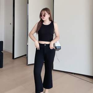 Runqi N8126 Gilet en tricot noir pour femme, couleur unie, en coton, grande taille pour femmes courbes - Product Image 5