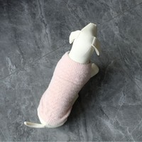 Vêtements pour chiens OEM en tricot doux et léger, effet cireux, avec logo personnalisé, anti-chute de poils, imitation fourrure de vison, chauds, décoratifs à motifs géométriques ondulés