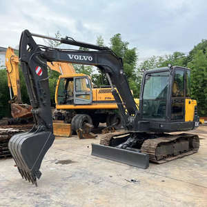 Excavatrice hydraulique sur chenilles de haute qualité utilisée Volvo EC60C en bon état d'occasion avec poids en ordre de marche de 6 tonnes en vente - Product Image 6