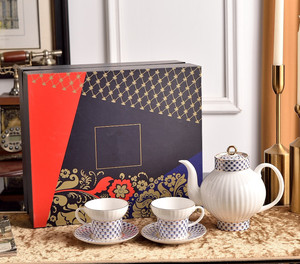 Wholesale Luxury Eco-Friendly Russian Royal Bee Pattern Bone China <b>Tea</b> <b>Set</b> with Gift Box - Product Image 5