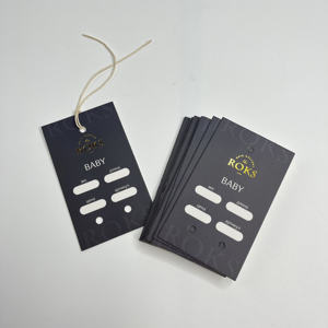 ป้ายแขวนสีดำพรีเมียม 3 รู พร้อมปั๊มฟอยล์ทอง - ป้ายแบรนด์หรูสำหรับเสื้อผ้าบูติก - Product Image 6