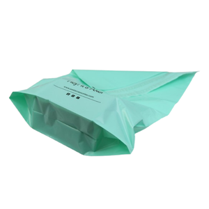 Bolsas de polietileno verdes impermeables y duraderas para envíos de comercio electrónico, con impresión personalizada y doble cinta autoadhesiva. - Product Image 2