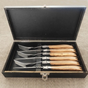 Promotion : Ensemble de couverts de luxe en acier inoxydable avec manche en bois d'<span class=keywords><strong>olivier</strong></span> et bois de wengé, <span class=keywords><strong>couteau</strong></span> à <span class=keywords><strong>steak</strong></span> et fourchette <span class=keywords><strong>Laguiole</strong></span>, avec coffret cadeau en bois - Product Image 5