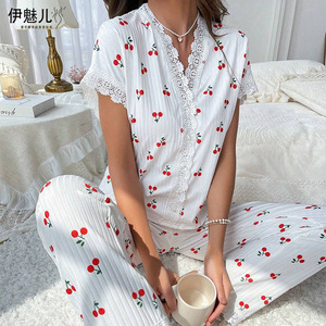 Pijamas de estilo europeo y americano para mujer, camiseta sexy con cuello en V y estampado de cereza, pantalones ajustados, ropa de estar por casa para otoño e invierno - Product Image 2