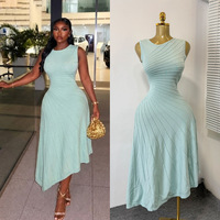 Robe midi élégante sans manches en maille style français, anti-plis, motif vague d'eau, moulante, col rond, en soie fraîche pour femme, idéale pour l'été