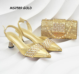 <span class=keywords><strong>Chaussures</strong></span> et sacs en pierres africaines brunes en solde dans la catégorie des escarpins pour femmes - Product Image 2