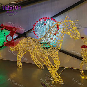 Luz LED 3D con Motivo de Caballo, Escultura de Caballo Dorado para Decoración Navideña de Exteriores, Paisajismo de Calles, Plazas y Eventos - Product Image 3
