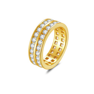 Anillo de Eternidad de Moissanita en Oro Amarillo, Corte Brillante Redondo, Engaste en Canal, Diseño Geométrico, Anillo de Boda Unisex de Lujo - Product Image 1