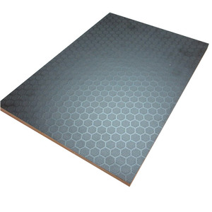 <span class=keywords><strong>Contreplaqué</strong></span> en film phénolique noir de 18 mm <span class=keywords><strong>pour</strong></span> coffrage de construction 1220x2440 mm E2 Emission Première classe Utilisation en extérieur - Product Image 1