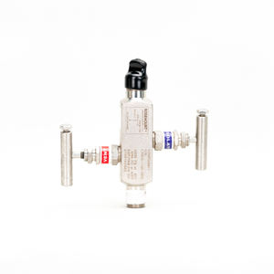 High Precision 3051 <b>Pressure</b> Transmitter Rosemounte 2 Way Valve Manifold for <b>Pressure</b> <b>Measuring</b> <b>Instrument</b> - Product Image 1