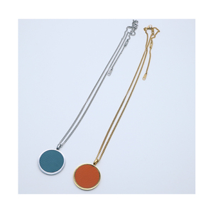 Colgante de collar con memoria de imagen personalizada, grabado láser en blanco, accesorio redondo, regalos novedosos - Product Image 4