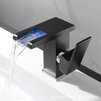 LED bassin robinet cascade température couleurs changement salle de bain mélangeur robinet pont monté poignée trou évier eau chaude froide mélangeur robinets