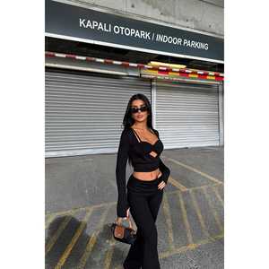 Pantalon de costume noir pour femme - Product Image 2