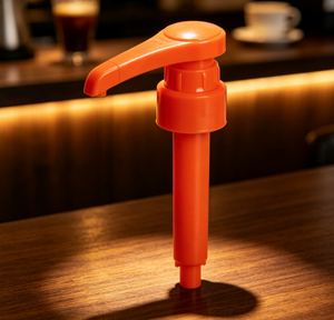 Bomba dispensadora de jarabe de plástico naranja 31/410 de 5cc, 8cc, 10cc, de grado alimenticio, compatible con botellas de jarabe saborizante Torani para bares y cafeterías. - Product Image 2