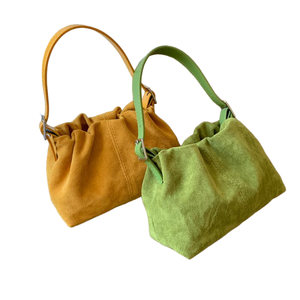 Bolso de mano de cuero de gamuza de invierno con logotipo personalizado y diseño simple, tipo bandolera. - Product Image 1