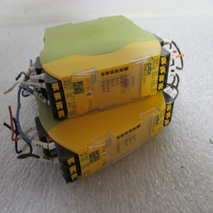 Contrôleur de programmation PLC pour l'automatisation industrielle en entrepôt, 24 VDC, modèles PNOZ S4 et PNOZ S7 - Product Image 1