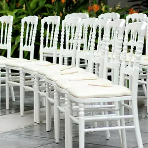 Cadeiras napoleão brancas para festas em hotel, com núcleo de aço interno em resina para eventos, casamento