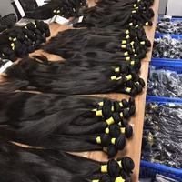 Lots de Cheveux Naturels Vietnamiens de Haute Qualité en Gros – Tissages Lisses Comme des Baguettes, Grand Stock, Cheveux Vierges de Qualité Supérieure, 100% Cheveux Remy
