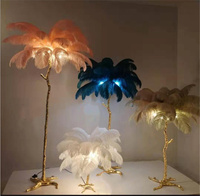 H05361 Design unique Décoration d'hôtel et de maison Support en cuivre Arbre à plumes d'autruche