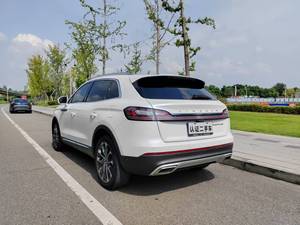 <span class=keywords><strong>SUV</strong></span> américain d'occasion haut de gamme 2021 2.0T Turbo AWD Reserve Cuir Toit Panoramique Conduite Silencieuse En Stock <span class=keywords><strong>Lincoln</strong></span> Nautilus - Product Image 2