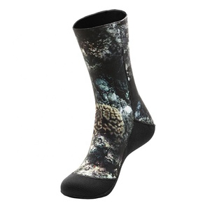 Chaussettes de plongée en néoprène DIVESTAR personnalisées, vente chaude, 3 mm, 5 mm, 7 mm, imperméables, camouflage pour la plage, la natation, les sports nautiques - Product Image 2