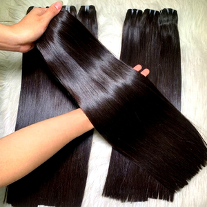 Tissage de cheveux alignés avec des cuticules vierges non transformées Extensions de cheveux raides en os noir vietnamien péruvien 20 pouces - Product Image 1