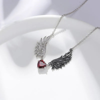 Collier Pendentif Ailes d'Ange Gothique et de Diable avec Cœur en Zircon Cubique, Longue Chaîne pour Pull, Bijoux de Luxe Légers, Vente en Gros