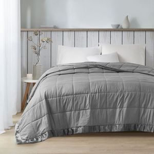 Manta de Cama Acolchada Extra Grande DB, Alternativa al Plumón, Color Gris Sólido, para Todas las Estaciones, Rectangular, de Poliéster, Lavable a Máquina, Estilo Moderno - Product Image 4