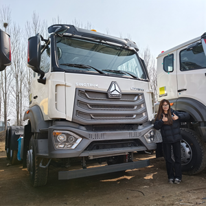 Camion tracteur Sinotruk HOWO NX 6x4 remis à neuf, 420 CV, en excellent état, prix attractif pour le transport logistique en Afrique - Product Image 1