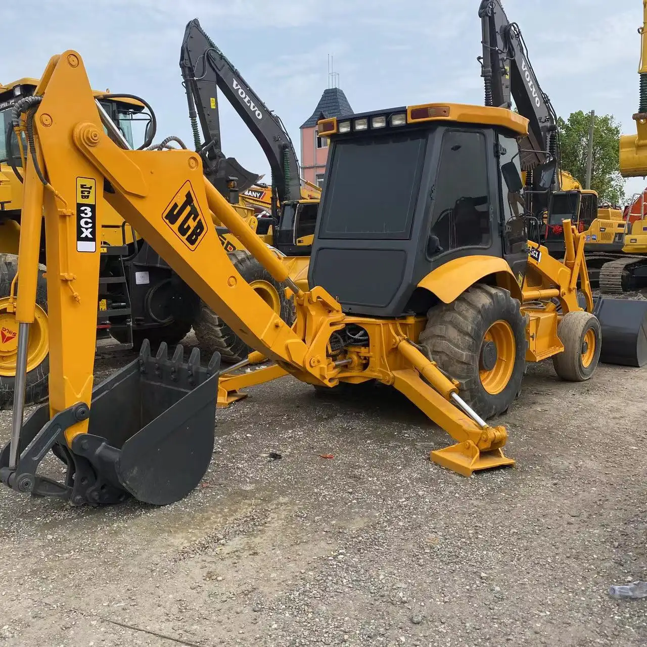 Hot selling second-hand backhoe excavators JCB 3CX with suitable prices available for sale