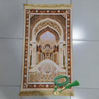 Vente en gros tapis de prière islamique musulman confortable à conception simple en relief 100% polyester flanelle tapis Sajadah
