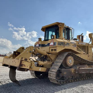 Topadora de cadenas Caterpillar D8R amarilla con capacidad de nivelación de 8.6m, equipo de construcción de alta eficiencia - Product Image 2