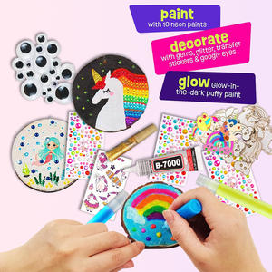 مجموعة رسم على شرائح الخشب - 10 قواعد أكواب خشبية + ألوان + فرش - مجموعة ألعاب رسم للأطفال قابلة للتخصيص - Product Image 1