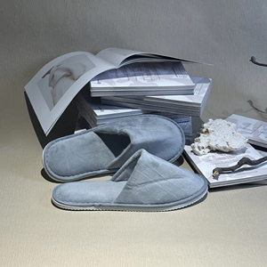 Роскошные 5-звездочные гостиничные Тапочки дешевые мягкие закрытые белые коралловые Флисовые Тапочки для гостей комнаты одноразовые гостиничные тапочки для Hotelroom - Product Image 5