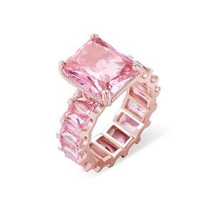 Anel de Zircônia Grande Quadrado de Alta Qualidade Europeu-Americano em Cobre com Revestimento de Ouro <span class=keywords><strong>Real</strong></span>, Anel de Noivado e Casamento Moderno para Mulheres - Product Image 6